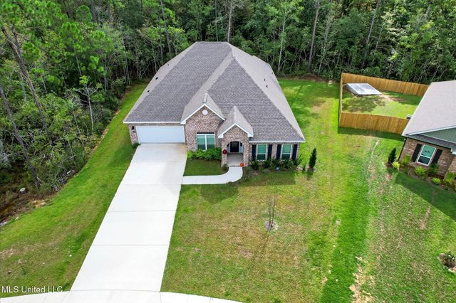 11705 Wakeland Court, Ocean Springs, MS 39564