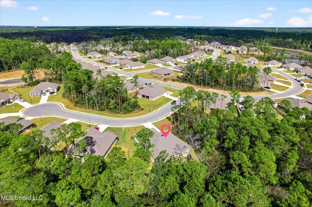 11705 Wakeland Court, Ocean Springs, MS 39564