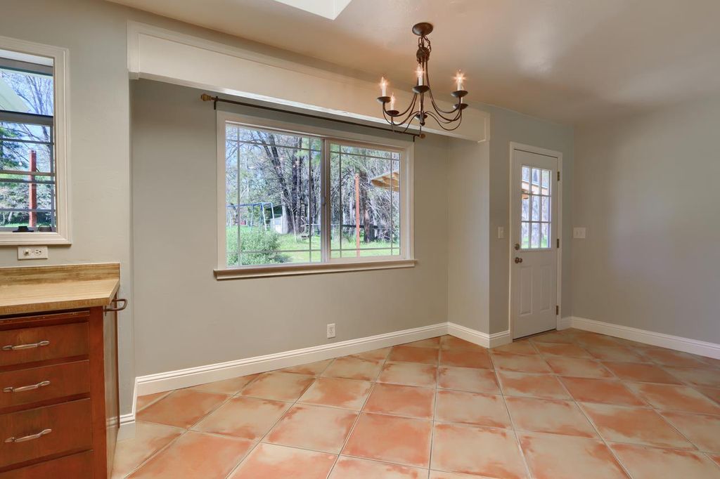 Image 13 of property listing at 5606 Silver Strand Fall, Mariposa, CA 95338