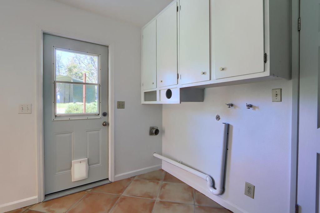 Image 17 of property listing at 5606 Silver Strand Fall, Mariposa, CA 95338