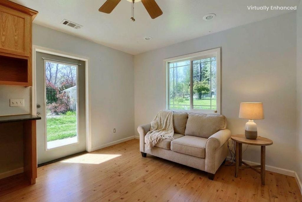 Image 21 of property listing at 5606 Silver Strand Fall, Mariposa, CA 95338