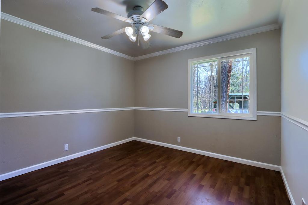 Image 29 of property listing at 5606 Silver Strand Fall, Mariposa, CA 95338