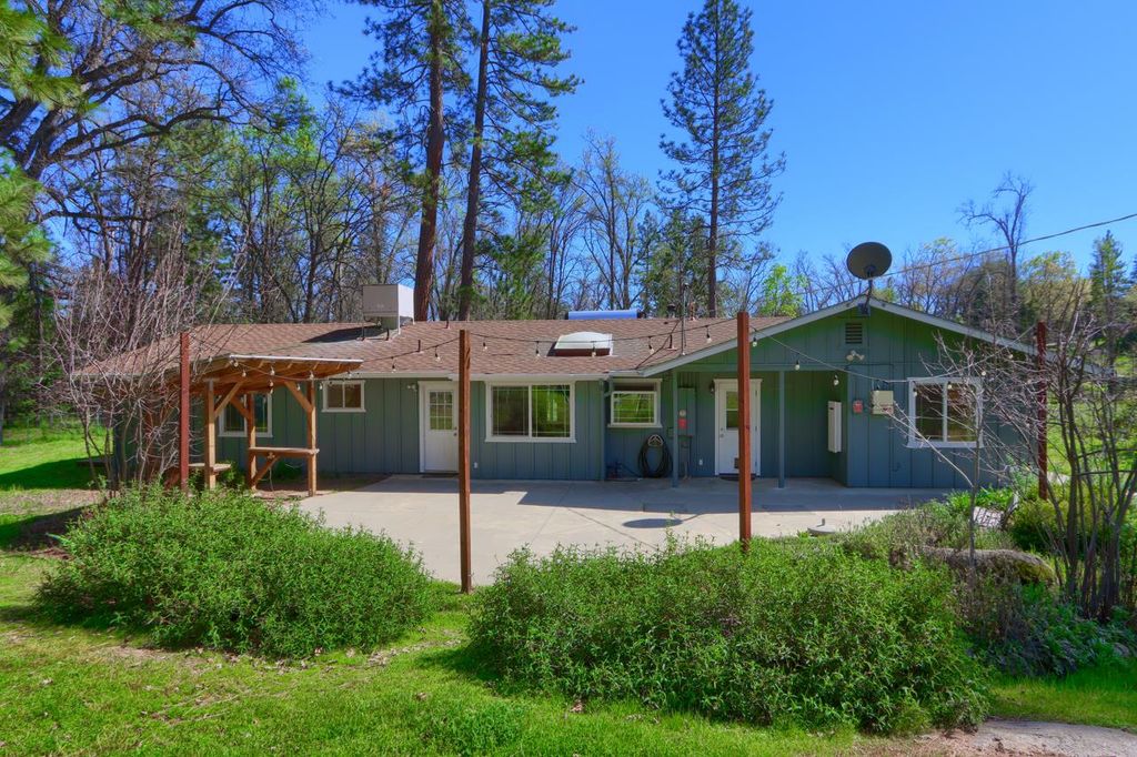Image 45 of property listing at 5606 Silver Strand Fall, Mariposa, CA 95338