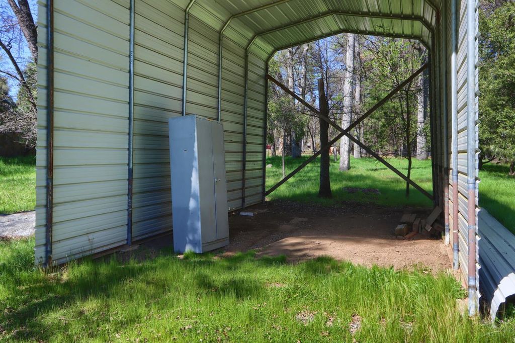 Image 48 of property listing at 5606 Silver Strand Fall, Mariposa, CA 95338