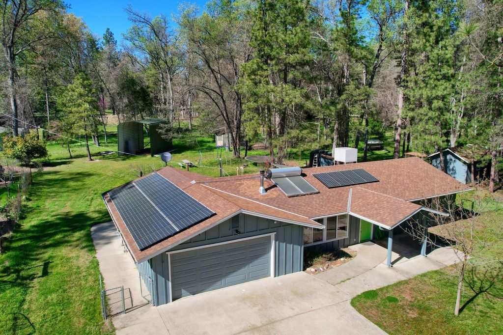 Image 63 of property listing at 5606 Silver Strand Fall, Mariposa, CA 95338