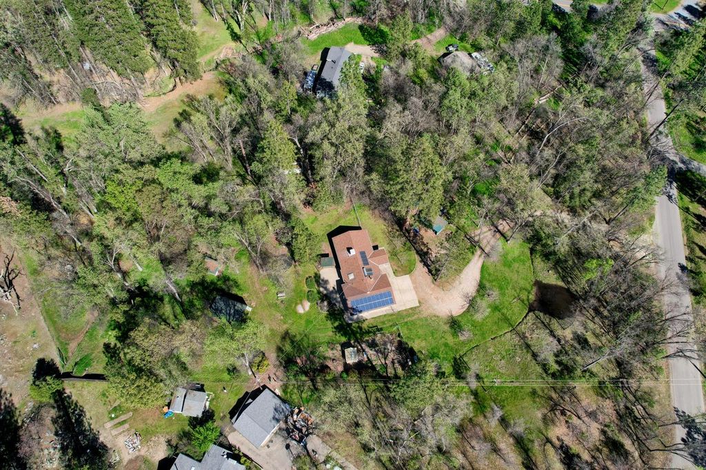Image 66 of property listing at 5606 Silver Strand Fall, Mariposa, CA 95338