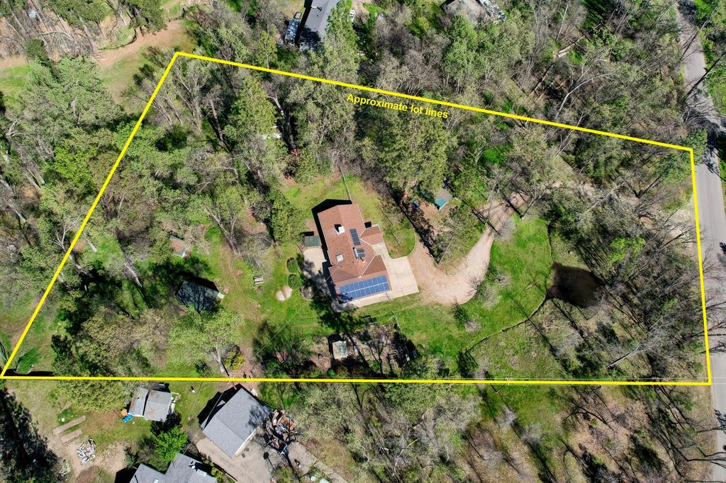 Image 67 of property listing at 5606 Silver Strand Fall, Mariposa, CA 95338