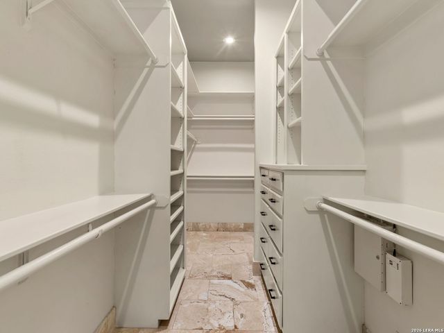 3 BURNHAM GLN, San Antonio, TX 78257