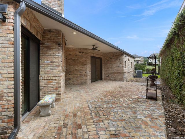 3 BURNHAM GLN, San Antonio, TX 78257