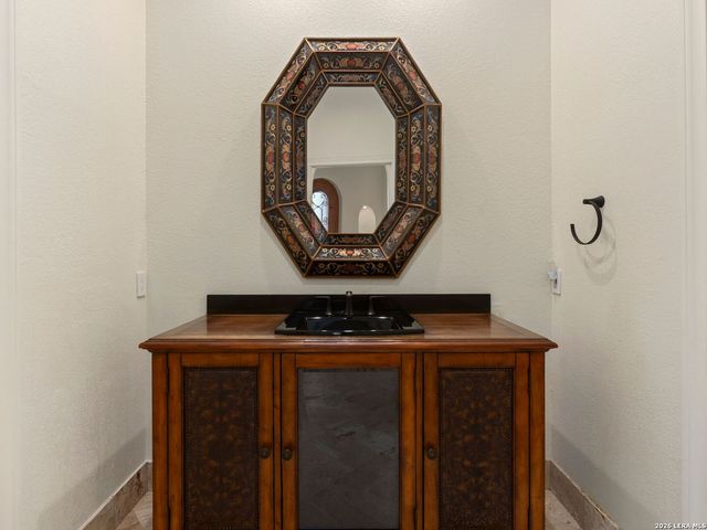 3 BURNHAM GLN, San Antonio, TX 78257