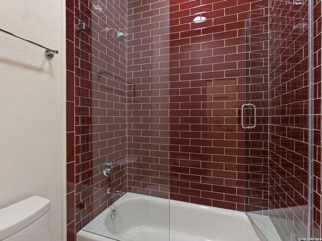3 BURNHAM GLN, San Antonio, TX 78257