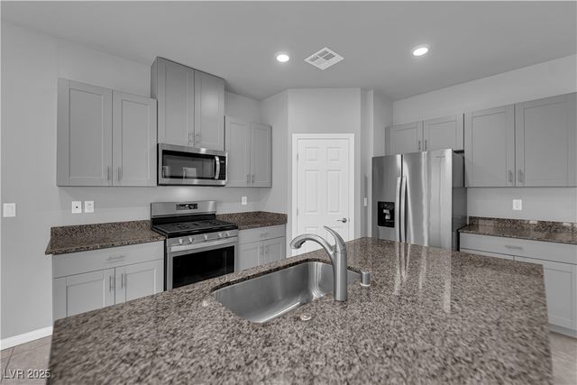 9215 South Park Street, Las Vegas, NV 89178