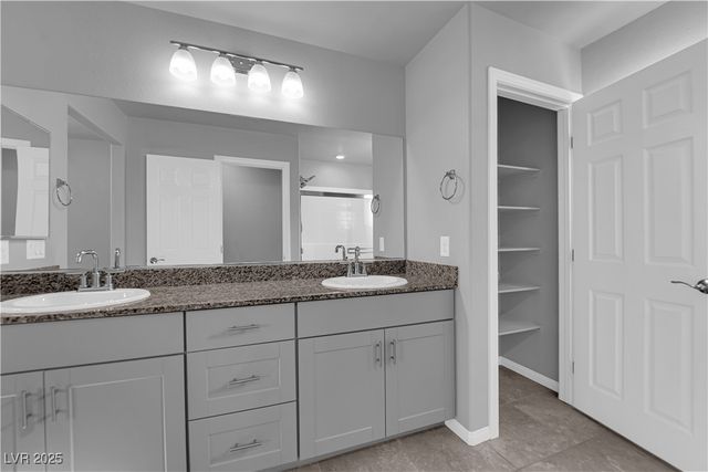 9215 South Park Street, Las Vegas, NV 89178