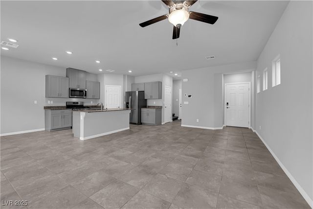 9215 South Park Street, Las Vegas, NV 89178