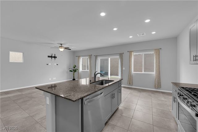 9215 South Park Street, Las Vegas, NV 89178