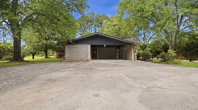 4989 Cleveland Hwy, Cohutta, GA 30710