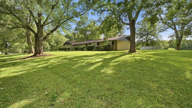 4989 Cleveland Hwy, Cohutta, GA 30710