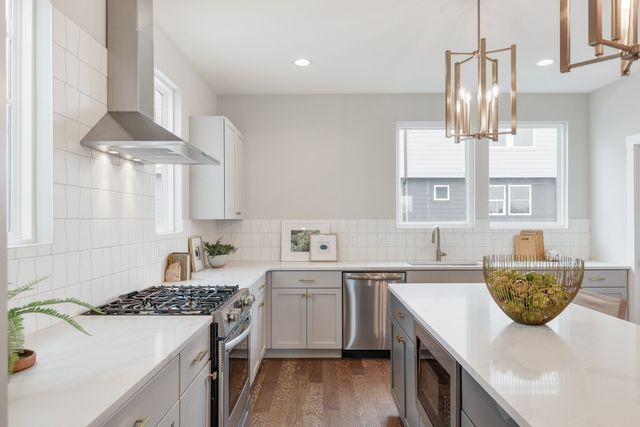 616 Croley Dr, Nashville, TN 37209