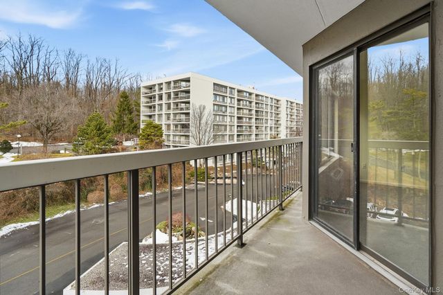 400 High Point Drive 408, Hartsdale, NY 10530