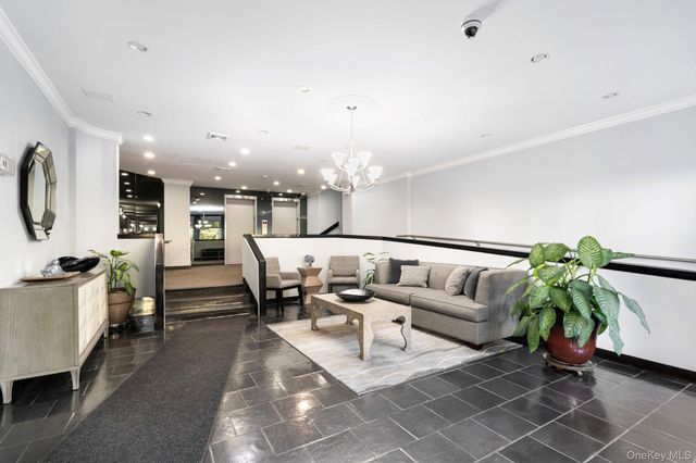 400 High Point Drive 408, Hartsdale, NY 10530