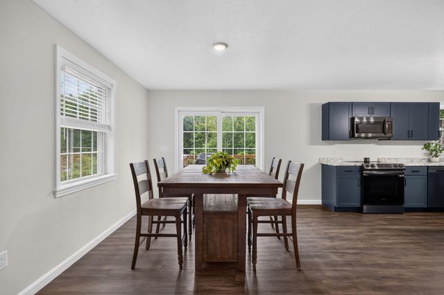 992 Beauty Hill Road, Barnstead, NH 03218