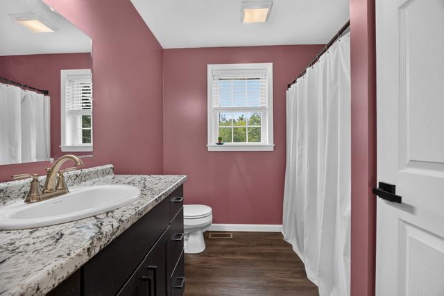 992 Beauty Hill Road, Barnstead, NH 03218