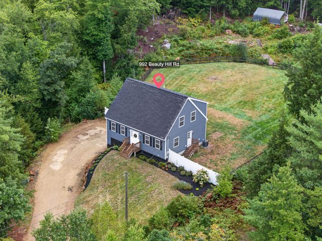 992 Beauty Hill Road, Barnstead, NH 03218