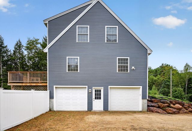 992 Beauty Hill Road, Barnstead, NH 03218