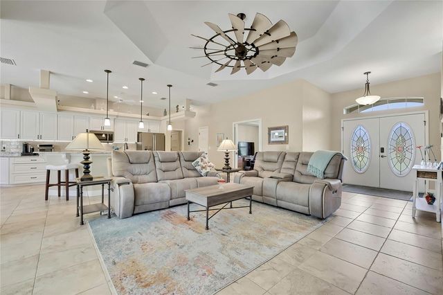 13020 OSPREY AVENUE, Weeki Wachee, FL 34614