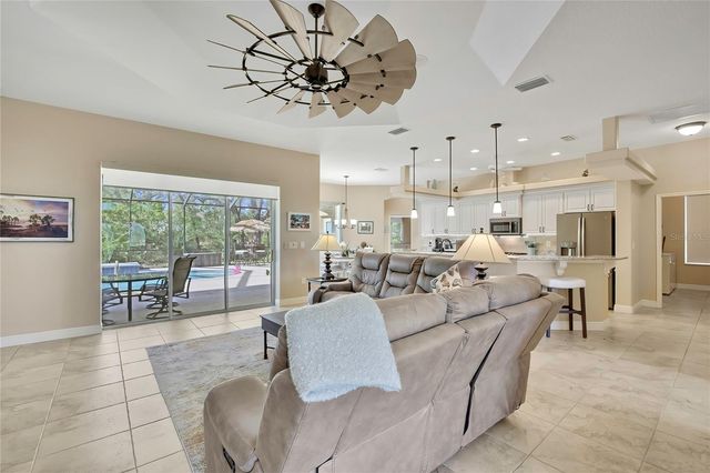 13020 OSPREY AVENUE, Weeki Wachee, FL 34614