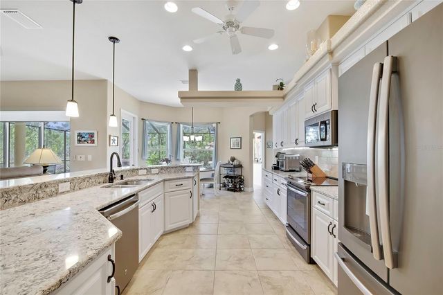 13020 OSPREY AVENUE, Weeki Wachee, FL 34614