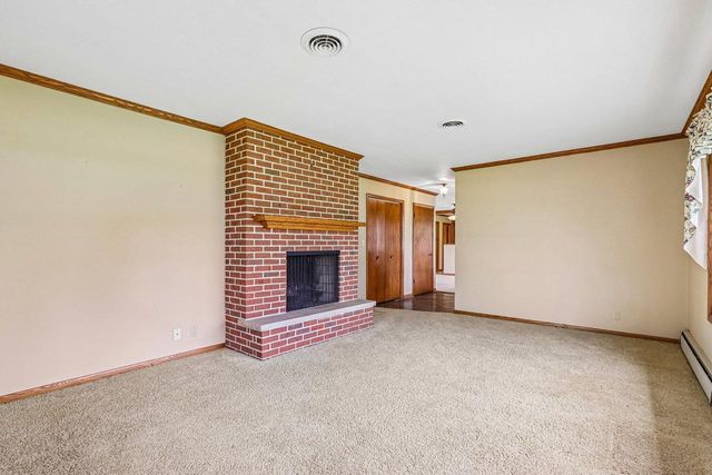 18660 Arcadia PLACE, Brookfield, WI 53045