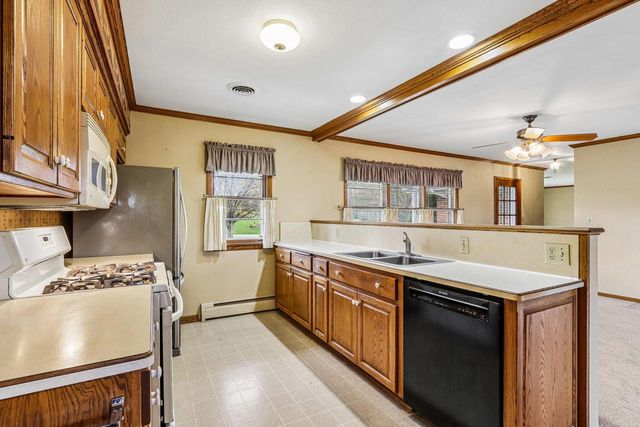 18660 Arcadia PLACE, Brookfield, WI 53045