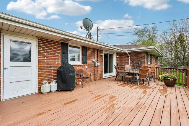 18660 Arcadia PLACE, Brookfield, WI 53045
