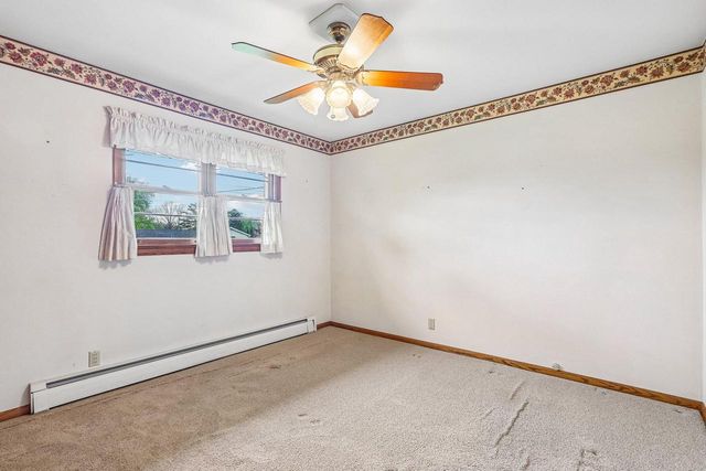 18660 Arcadia PLACE, Brookfield, WI 53045