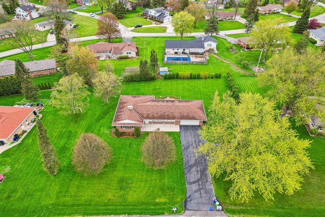 18660 Arcadia PLACE, Brookfield, WI 53045