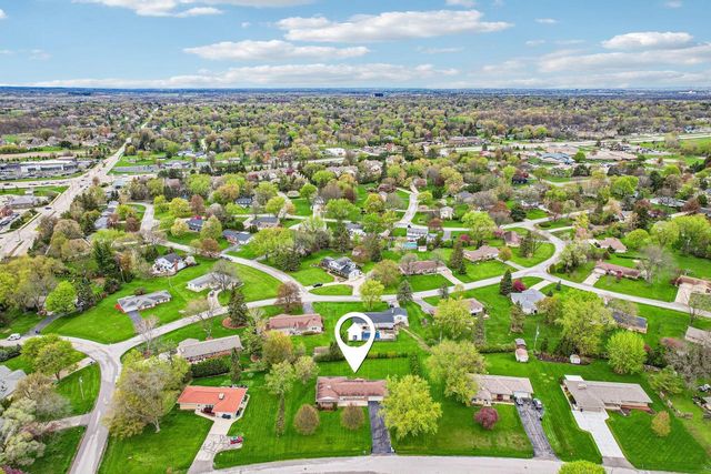 18660 Arcadia PLACE, Brookfield, WI 53045