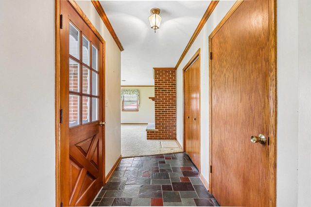 18660 Arcadia PLACE, Brookfield, WI 53045