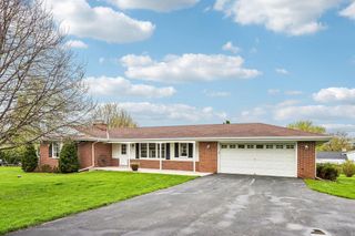 18660 Arcadia PLACE, Brookfield, WI 53045