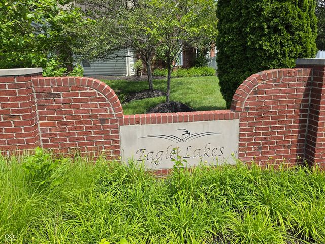 6041 Bluecrest Drive, Indianapolis, IN 46234