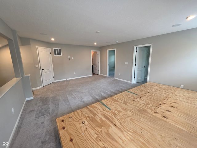 6041 Bluecrest Drive, Indianapolis, IN 46234