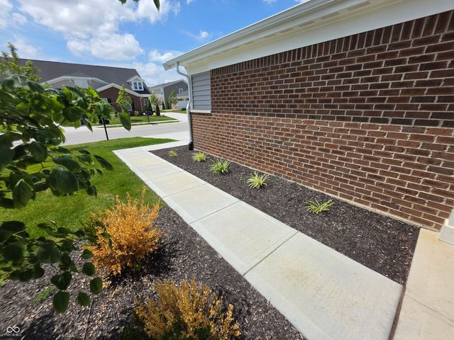 6041 Bluecrest Drive, Indianapolis, IN 46234