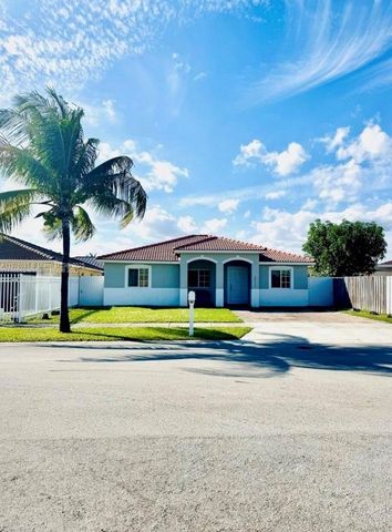 28324 SW 133rd Ave, Homestead, FL 33033