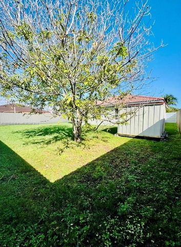 28324 SW 133rd Ave, Homestead, FL 33033