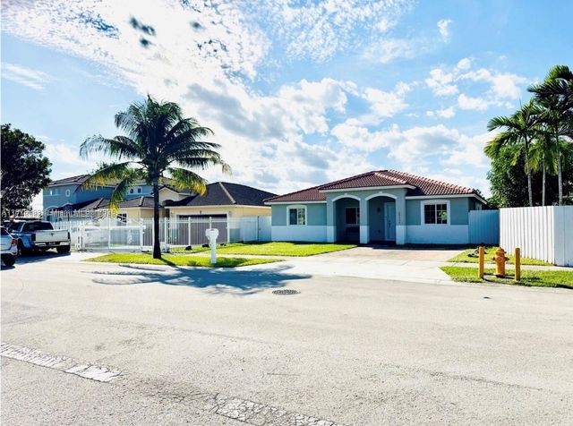 28324 SW 133rd Ave, Homestead, FL 33033