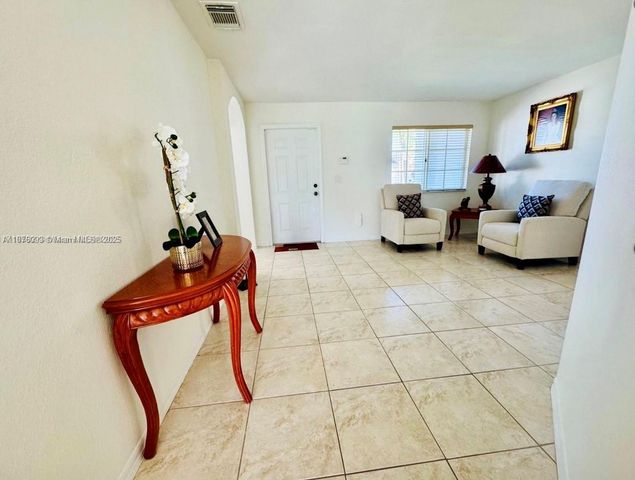 28324 SW 133rd Ave, Homestead, FL 33033
