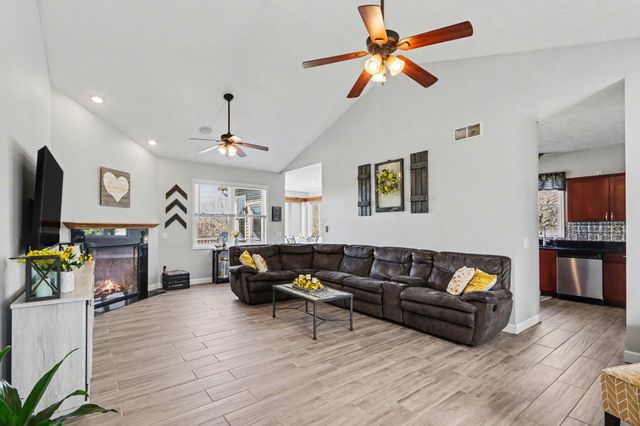 10064 Eightway Street, Plainwell, MI 49080