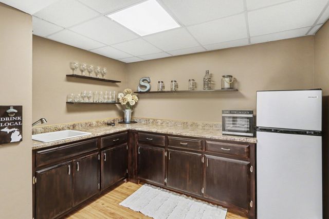 10064 Eightway Street, Plainwell, MI 49080
