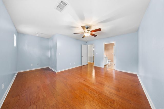 1718 Eagle Point Way, Benton, AR 72015