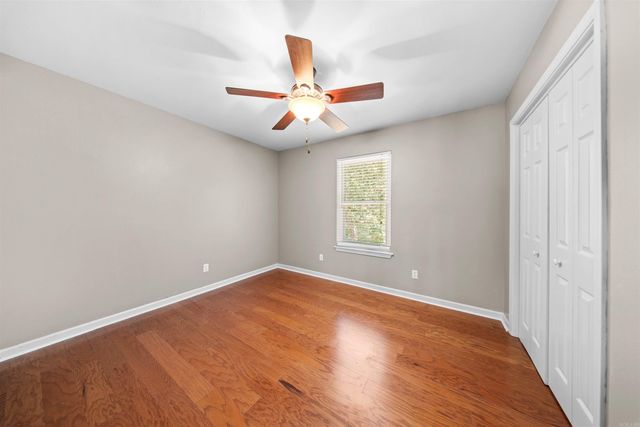 1718 Eagle Point Way, Benton, AR 72015